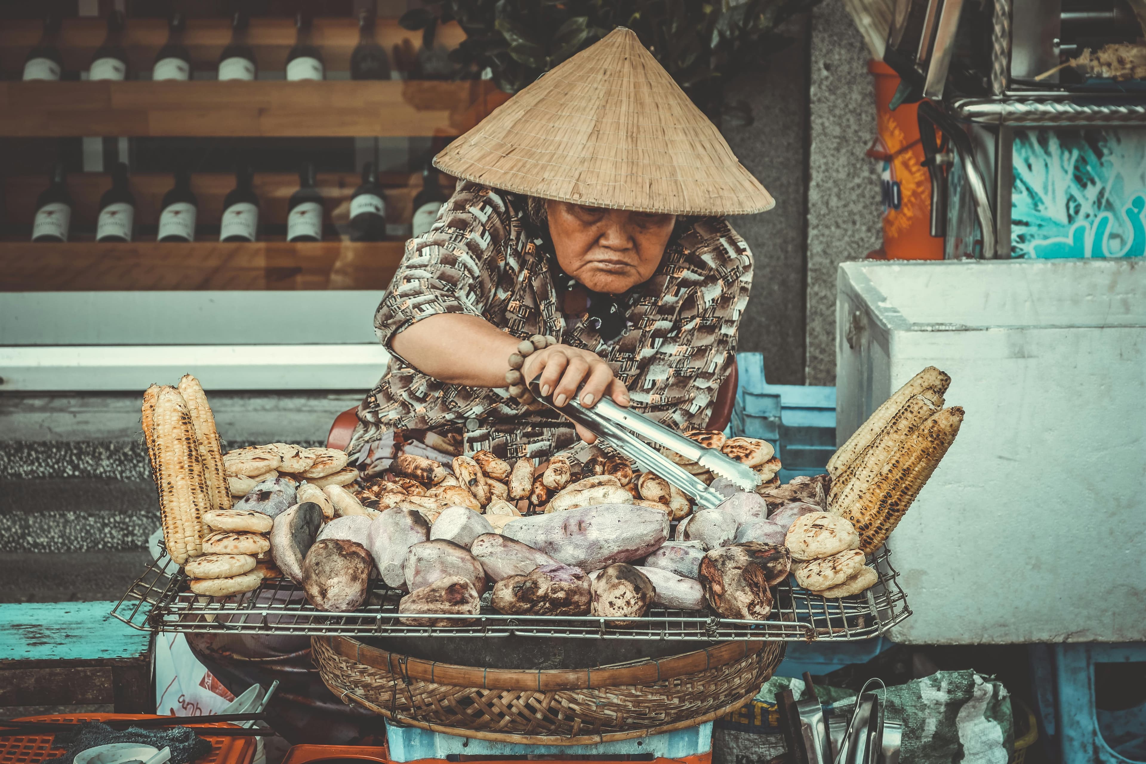 ### Embracing Frugality and Mindfulness
One of the more unexpected changes has been a return to simple, frugal living. When I was working, I was constantly in the mindset of efficiency, sometimes equating “more” with “better.” Retirement has shifted that perspective, showing me that “less” can often lead to more meaningful experiences. Living frugally has given me a renewed sense of control over my life. It’s not just about saving money but about simplifying everything—paring down to what’s essential and letting go of what isn’t.
Along with this, I’ve become more mindful of the world around me. Without the daily distractions of work, I’m more observant of people’s thoughts, feelings, and actions. I’ve come to understand that there’s so much happening below the surface in everyday interactions. I now find myself reflecting more deeply on conversations, noticing the nuances that I would have otherwise overlooked. In these quiet moments of reflection, I feel more connected—not only to others but to myself.